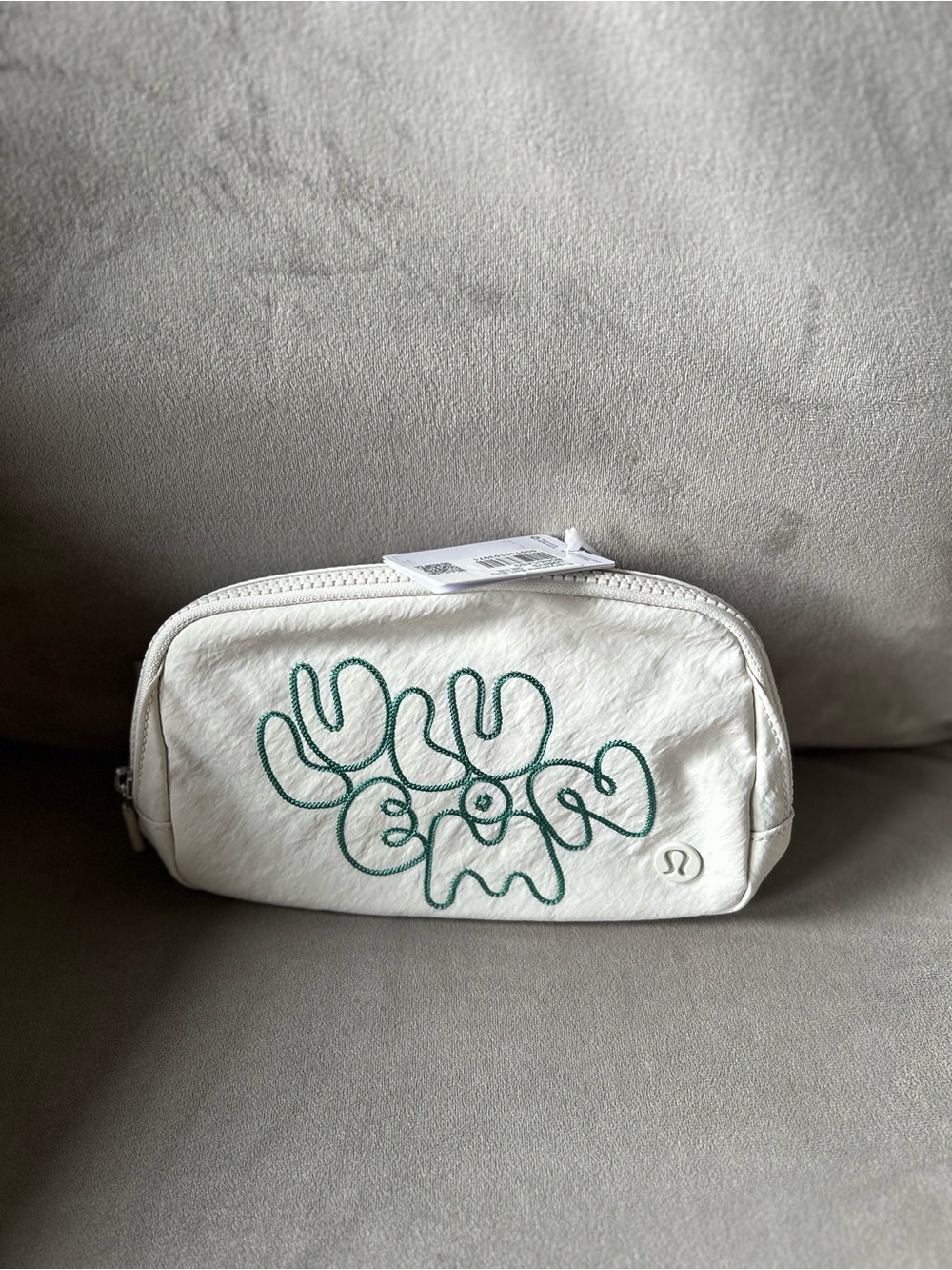 NWT Lululemon Everywhere Belt Bag 1L *Embroidered Graphic Bone/Cascadia Green
